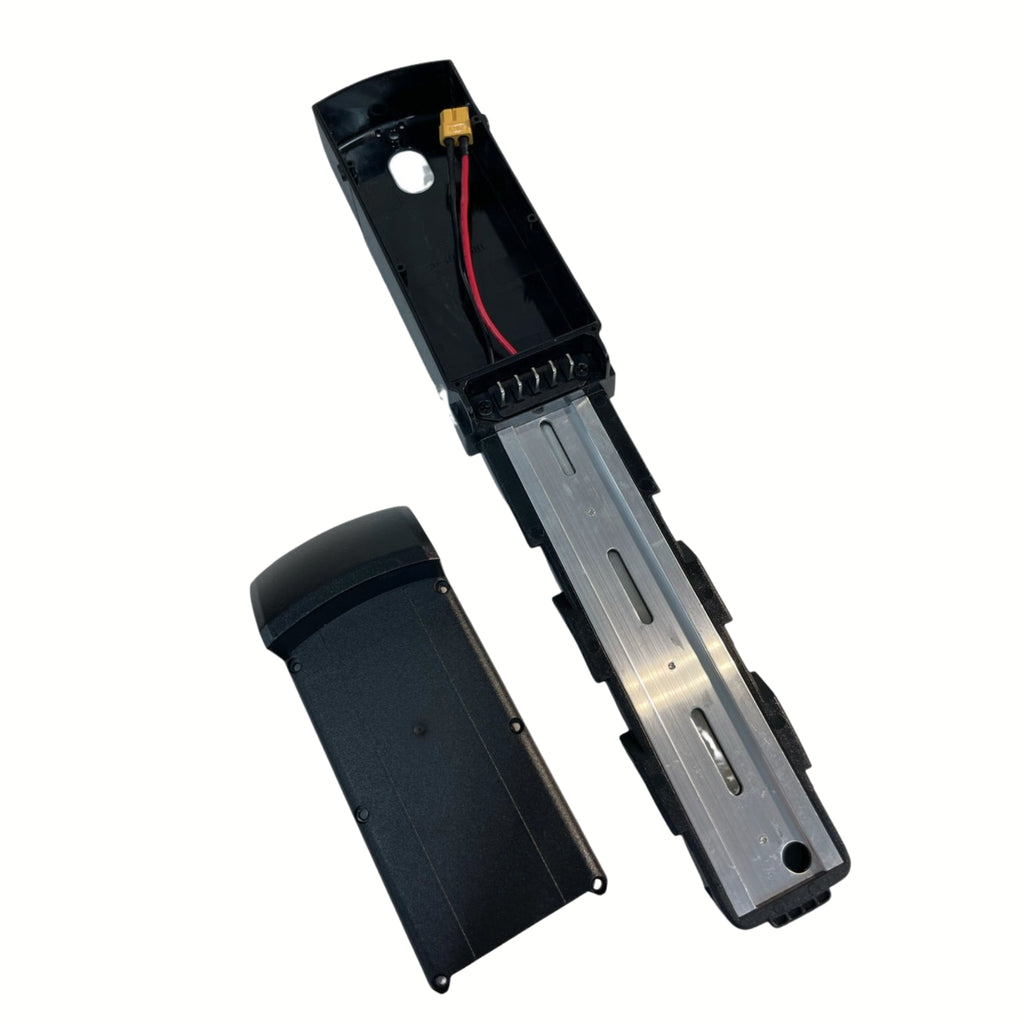 Accuhouder voor V20 Fatbike QmWheel met 5-pins aansluiting. Duurzaam en betrouwbaar ontwerp voor stabiele batterijbevestiging. Perfect voor elektrische fietsen.