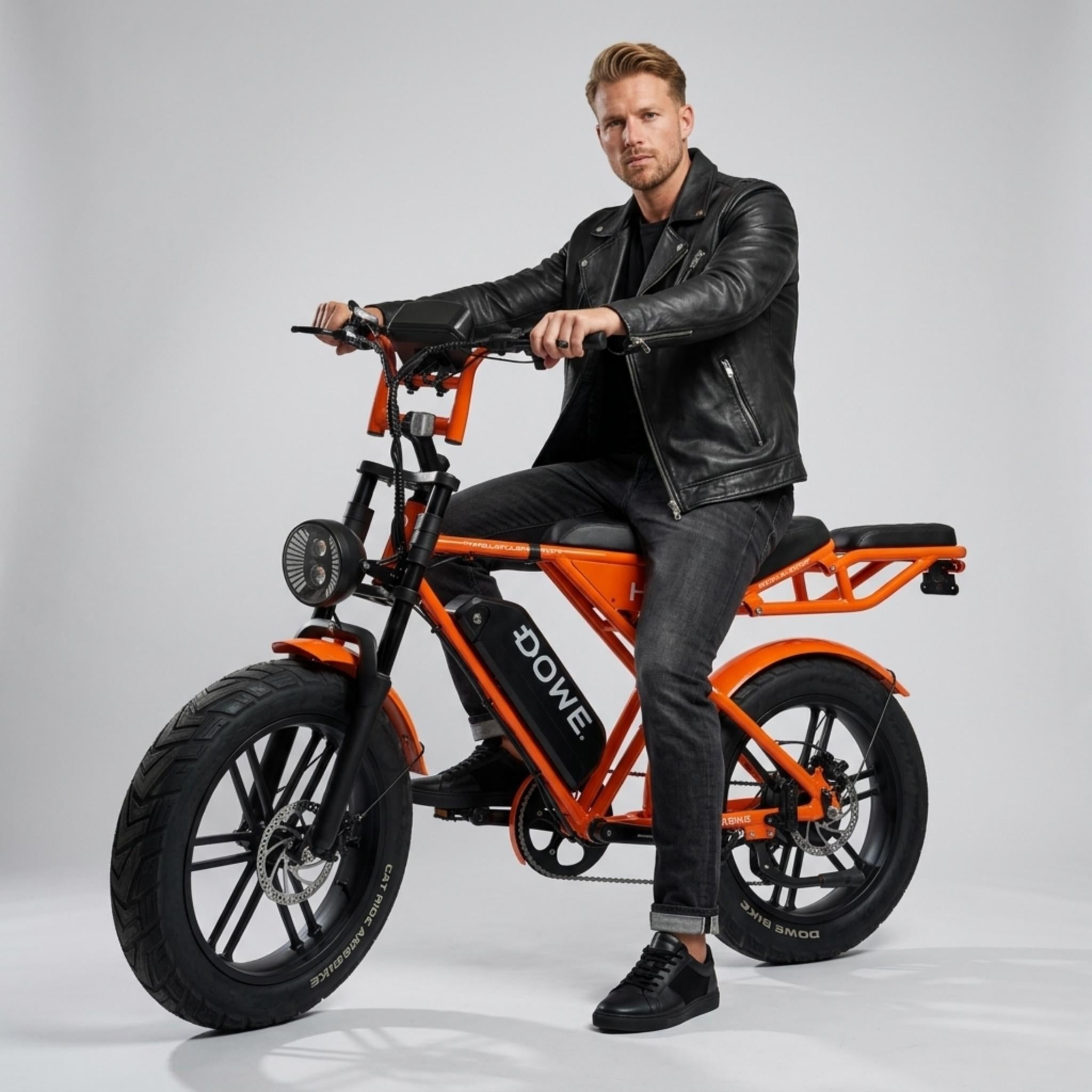 Dowe H10 elektrische fatbike Oranje Ultra Display – 250W, 17.5Ah accu, GPS en alarm rijklaar NL met model