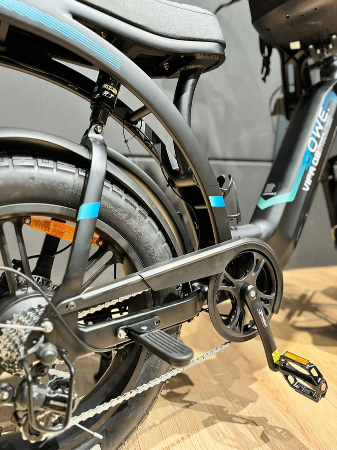 Dowe Q8 Elektrische Fatbike Zwart Lage Instap Dames Fatbike met Hydraulische Remmen 250W