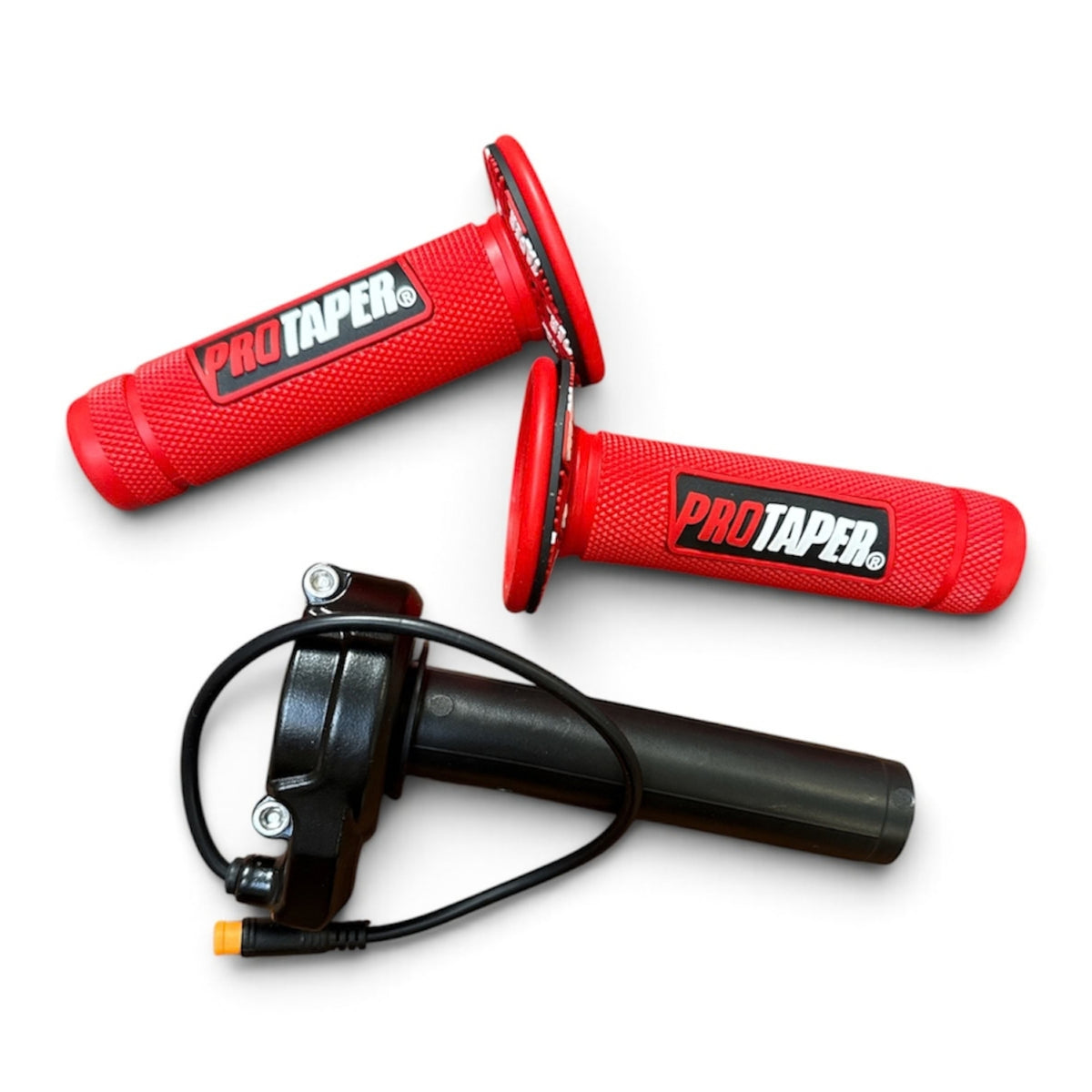 Pro Taper Gashendel Rood – vooraanzicht 3-pins fatbike gashendel inclusief grips